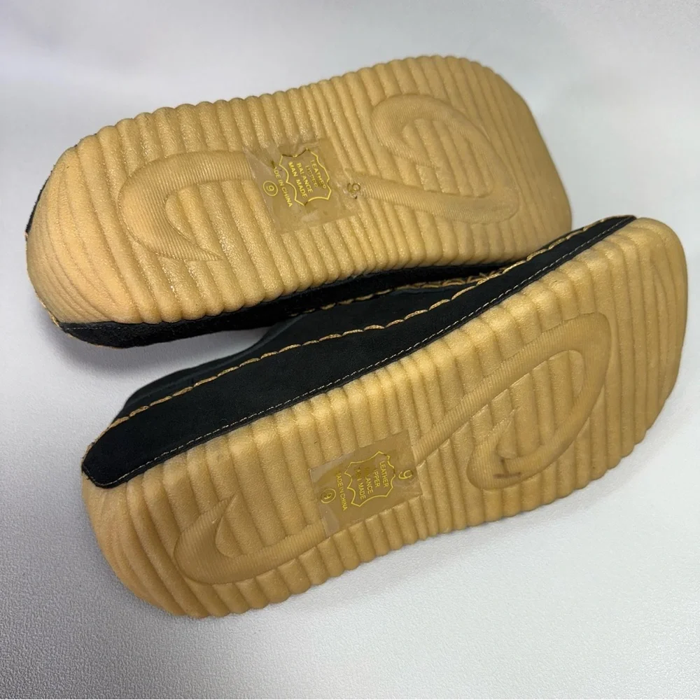 Soda Vintage Y2K Black Suede Platform Lace-Up Shoes